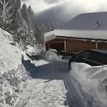 - Lain * Lenzerheide